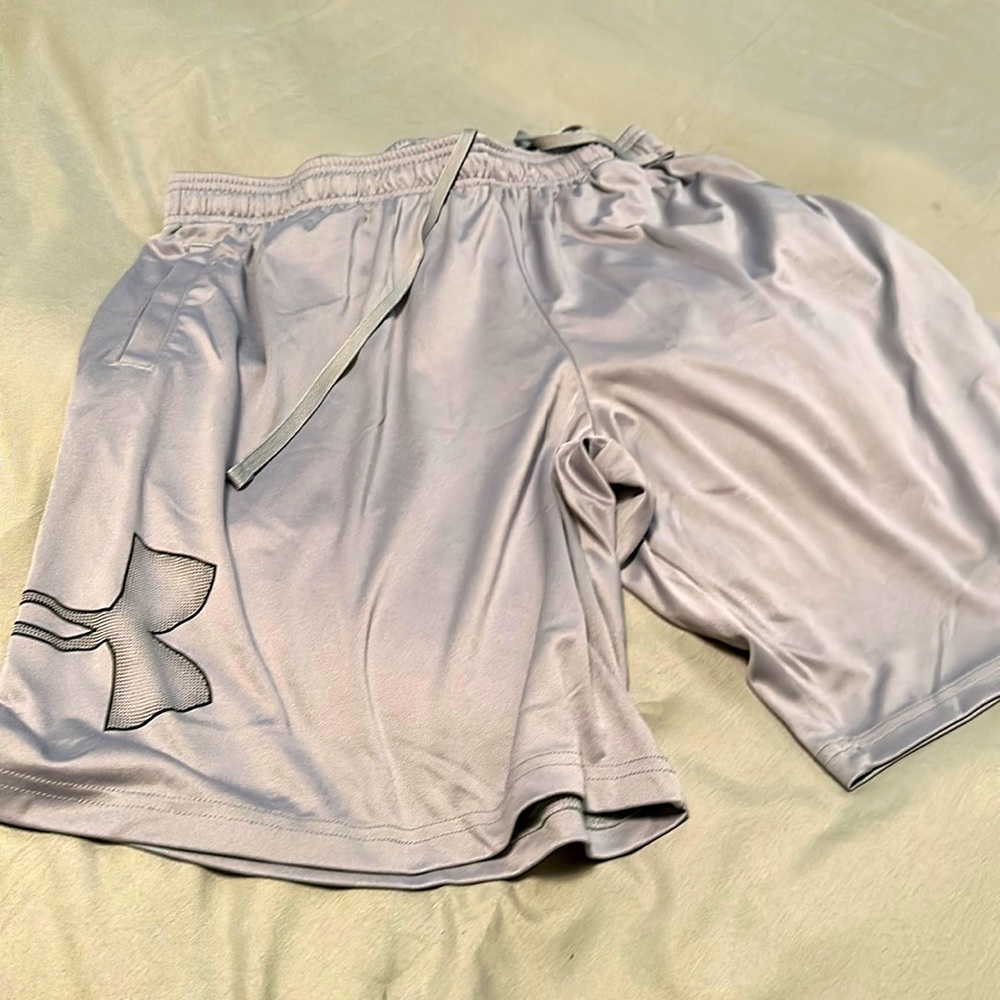 Basketball shorts